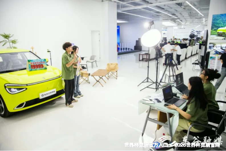 跨界精英与数据信仰